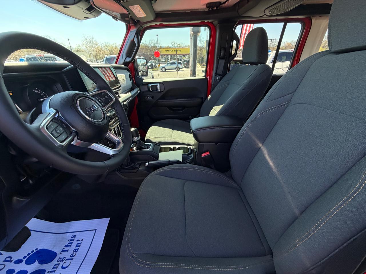 Jeep Wrangler 4xe Sahara 4x4 2025