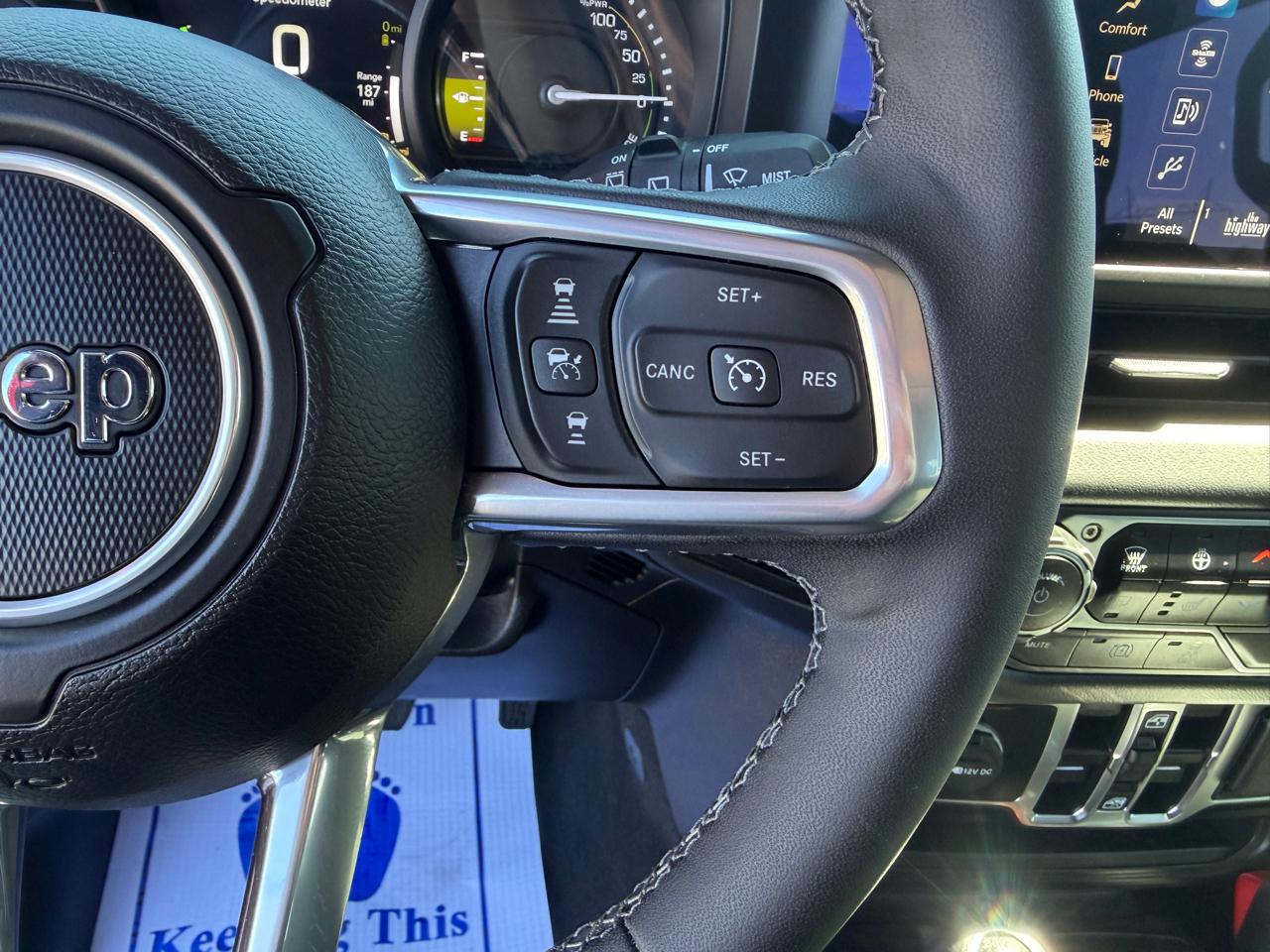 Jeep Wrangler 4xe Sahara 4x4 2025