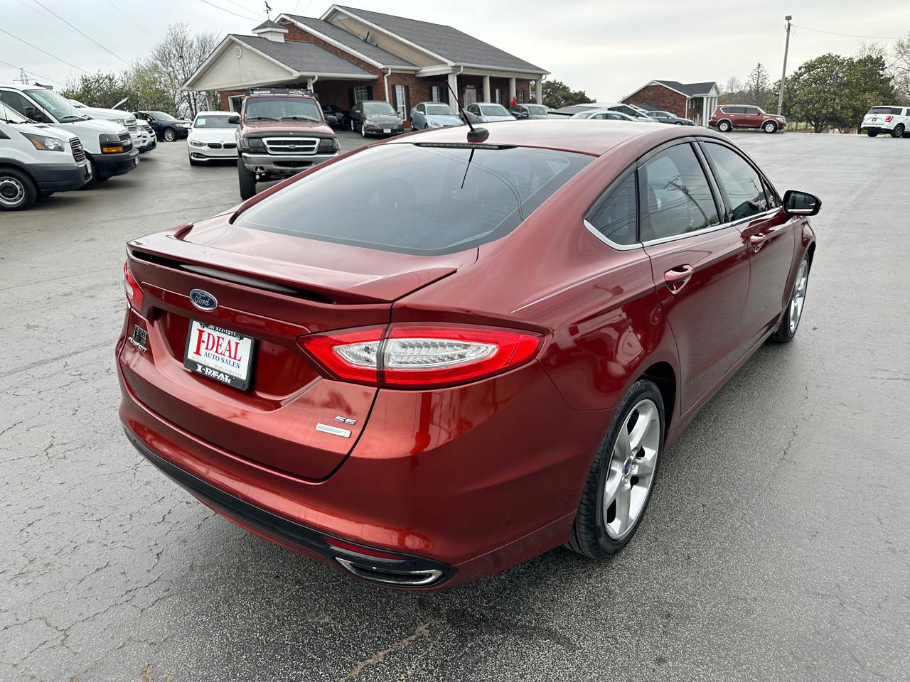 Ford Fusion 4dr Sdn SE FWD 2014