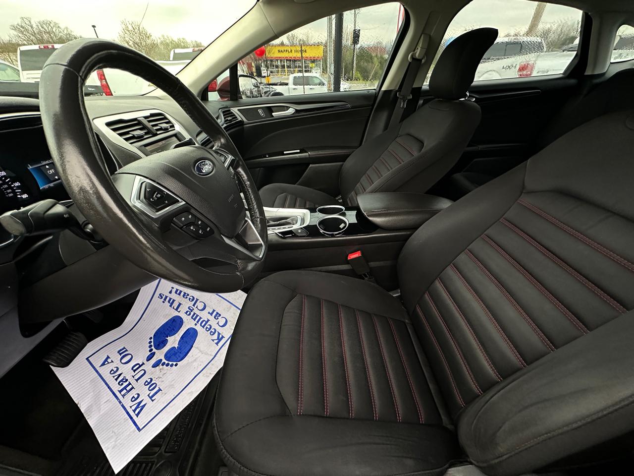 Ford Fusion 4dr Sdn SE FWD 2014