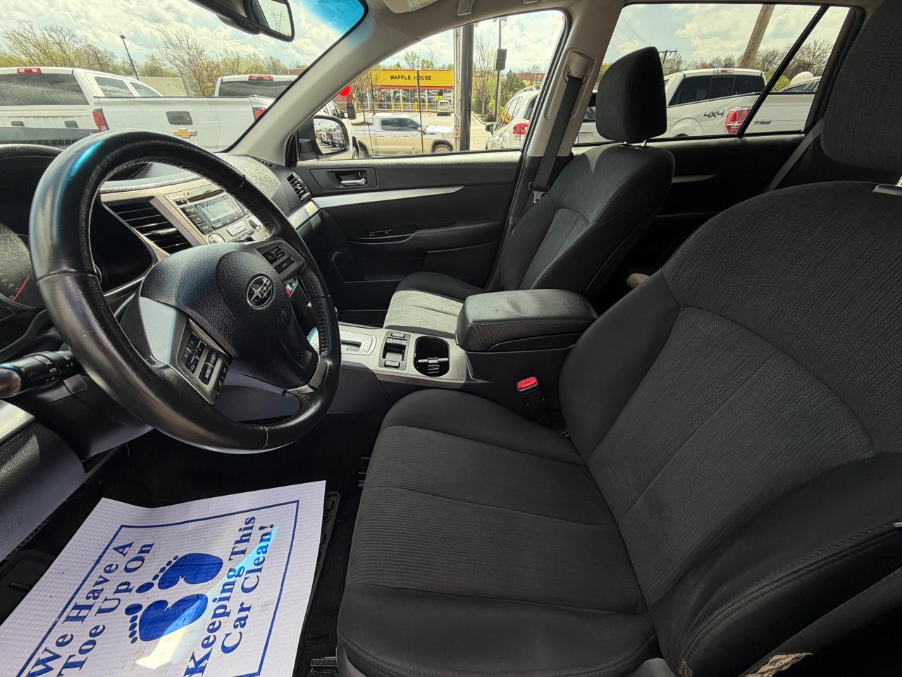 Subaru Outback 4dr Wgn H4 Auto 2.5i Premium 2013