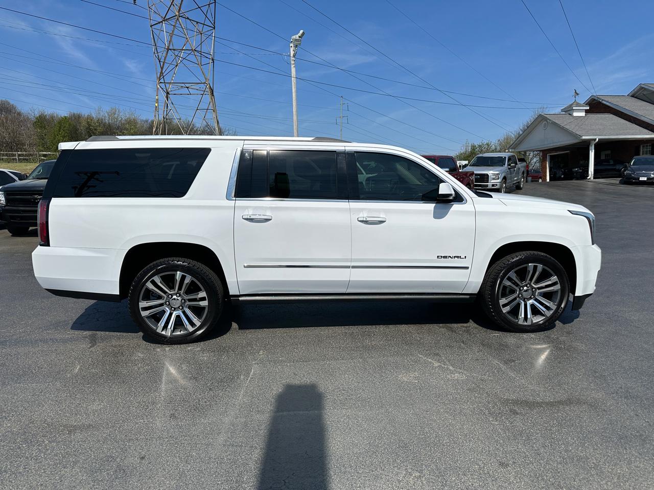 GMC Yukon XL 4WD 4dr Denali 2019