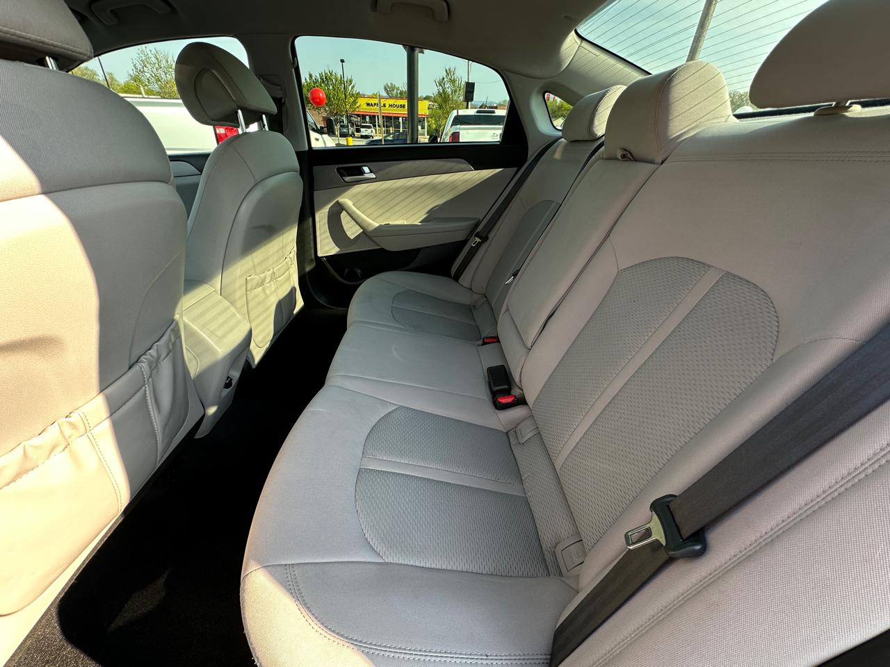 Hyundai Sonata 4dr Sdn 2.4L SE PZEV 2015