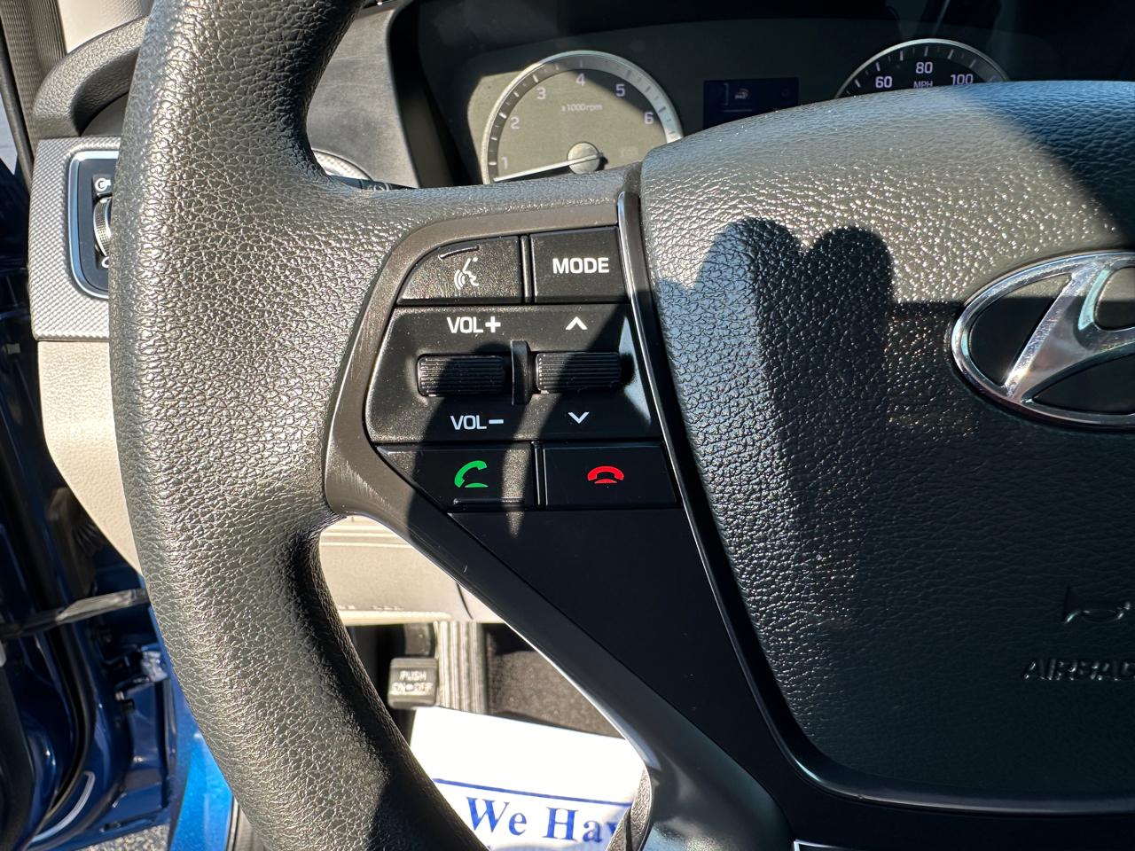 Hyundai Sonata 4dr Sdn 2.4L SE PZEV 2015