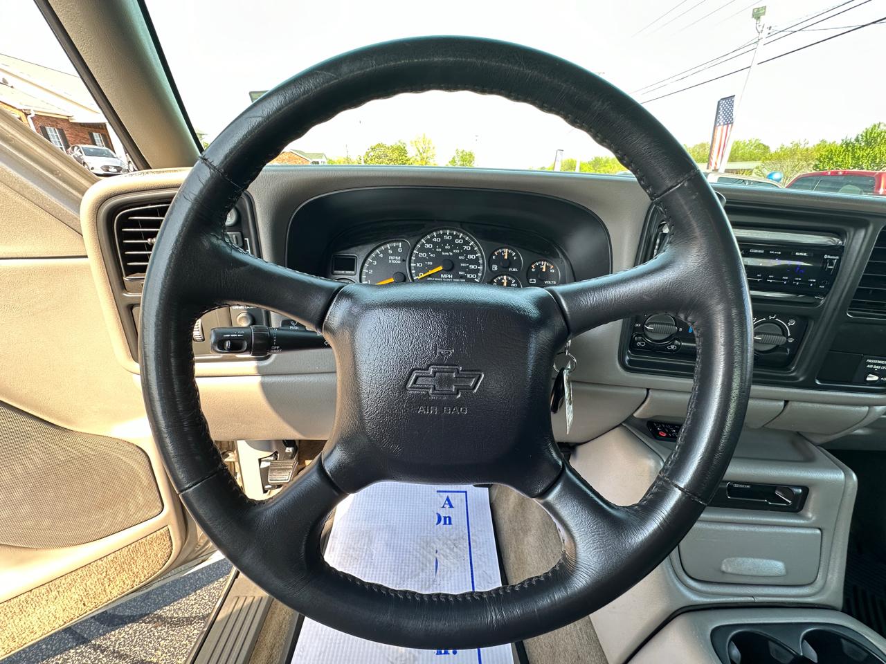 Chevrolet Silverado 1500 3dr Ext Cab 143.5" WB 4WD LS 2000