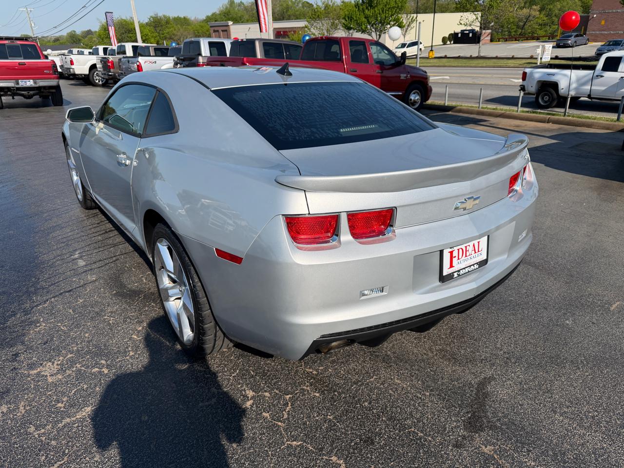 Chevrolet Camaro 2dr Cpe 2SS 2010