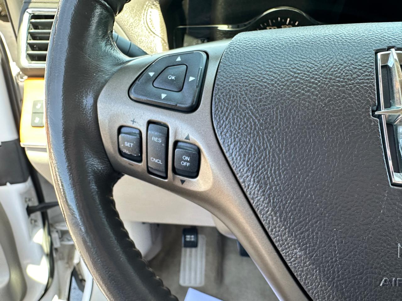 Lincoln MKX FWD 4dr 2012