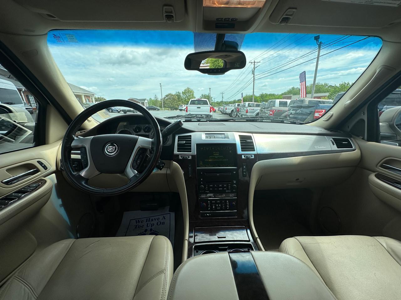 Cadillac Escalade AWD 4dr 2009