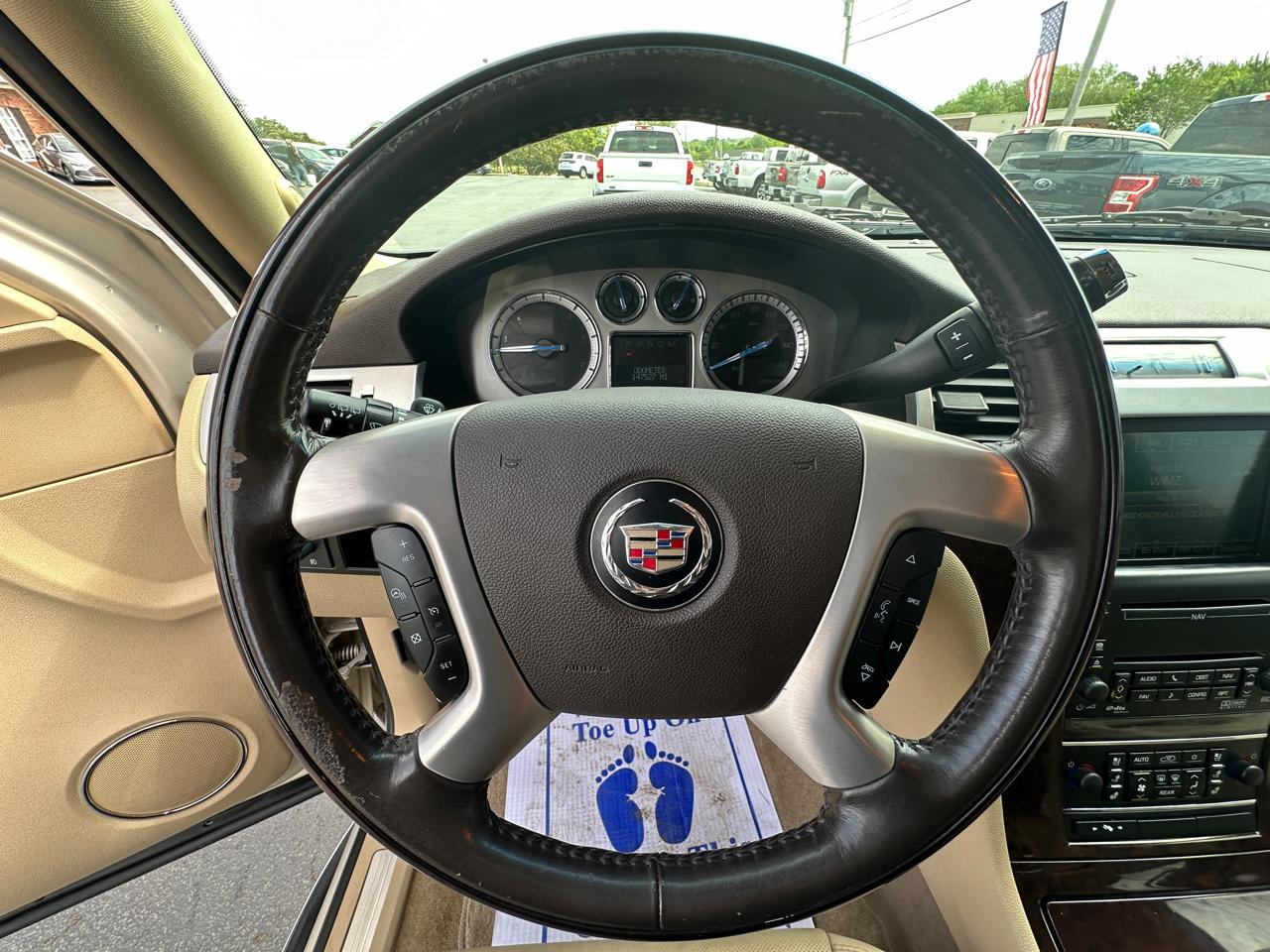 Cadillac Escalade AWD 4dr 2009