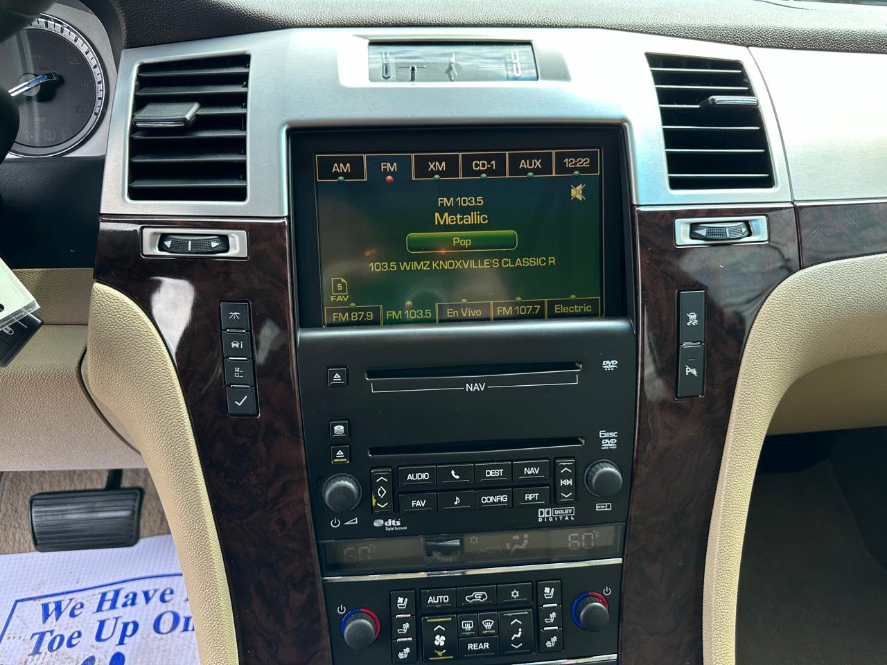 Cadillac Escalade AWD 4dr 2009