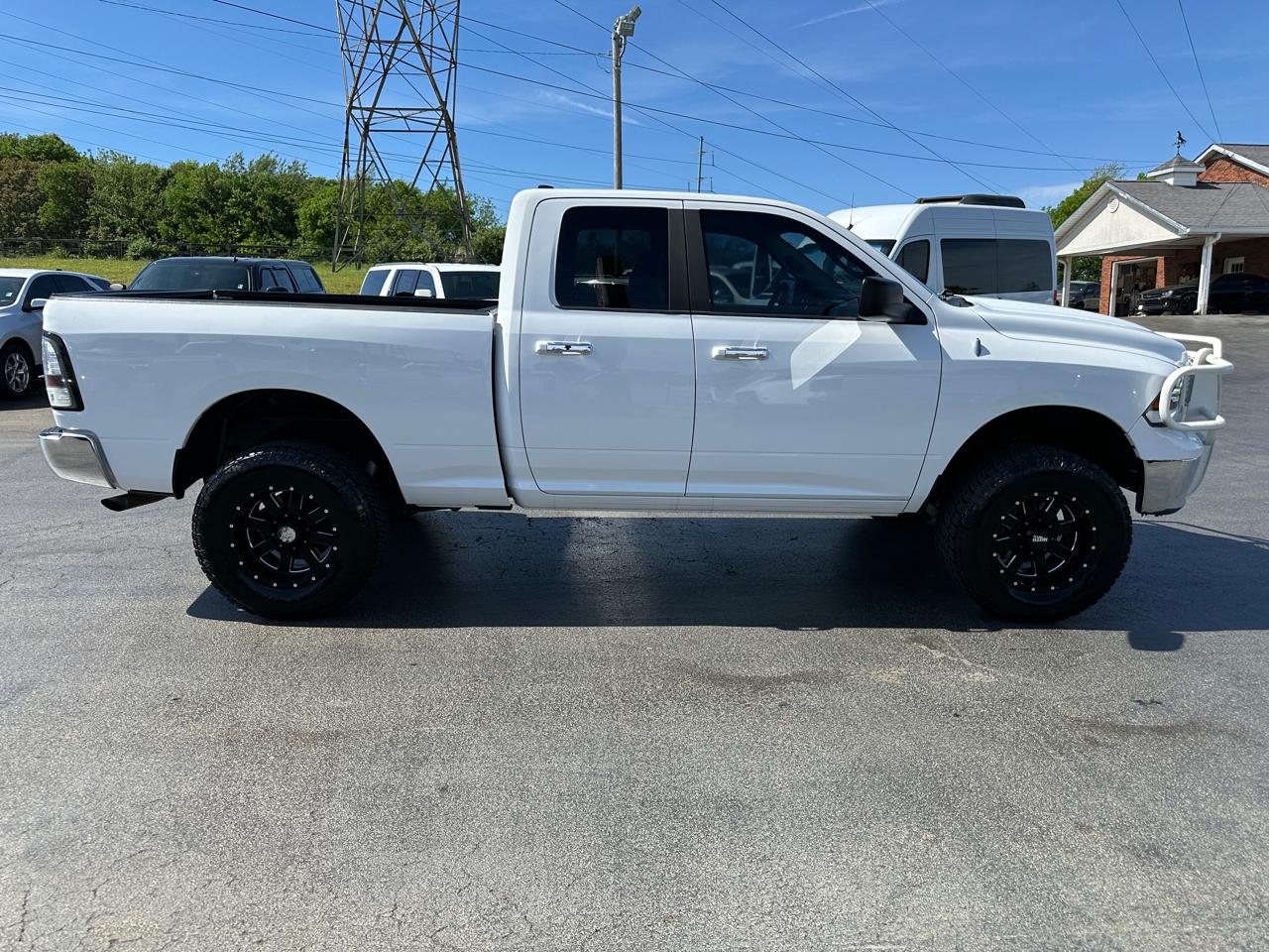 RAM 1500 4WD Quad Cab 140.5" SLT 2012