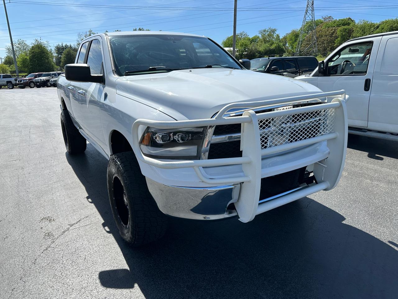 RAM 1500 4WD Quad Cab 140.5" SLT 2012