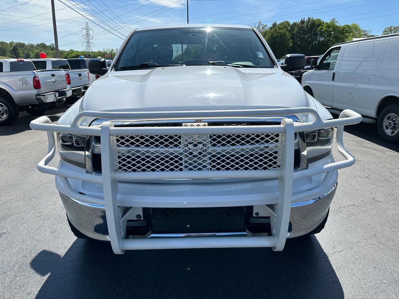 RAM 1500 4WD Quad Cab 140.5" SLT 2012