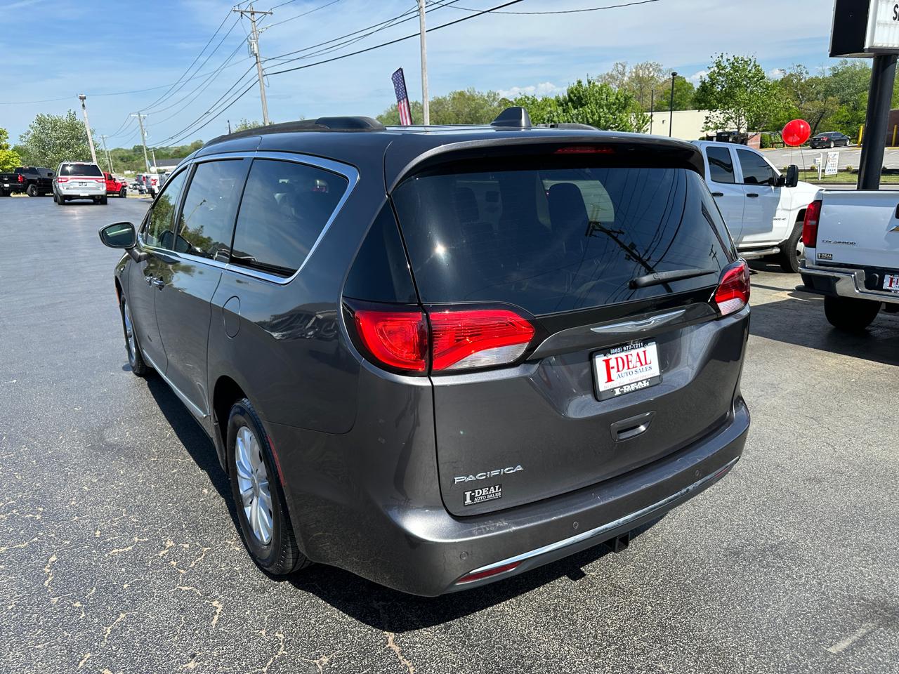Chrysler Pacifica Touring-L FWD 2017