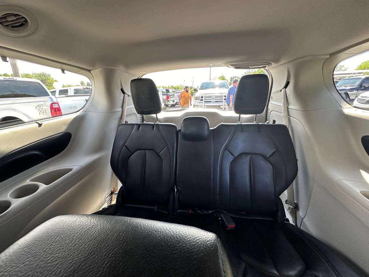 Chrysler Pacifica Touring-L FWD 2017