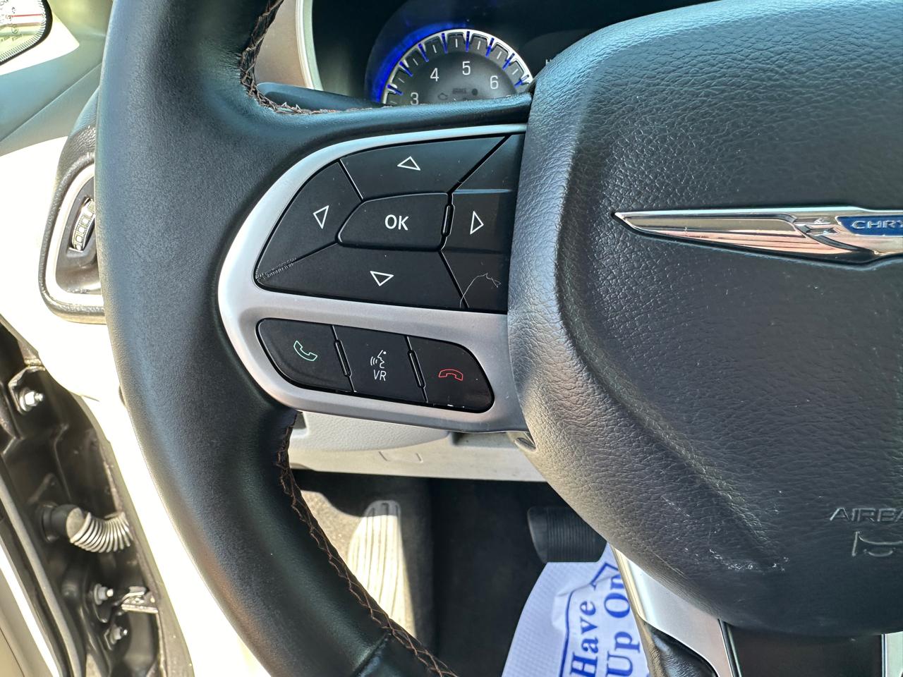 Chrysler Pacifica Touring-L FWD 2017