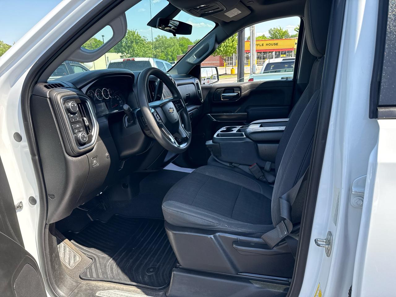 Chevrolet Silverado 1500 4WD Crew Cab 157" LT 2019