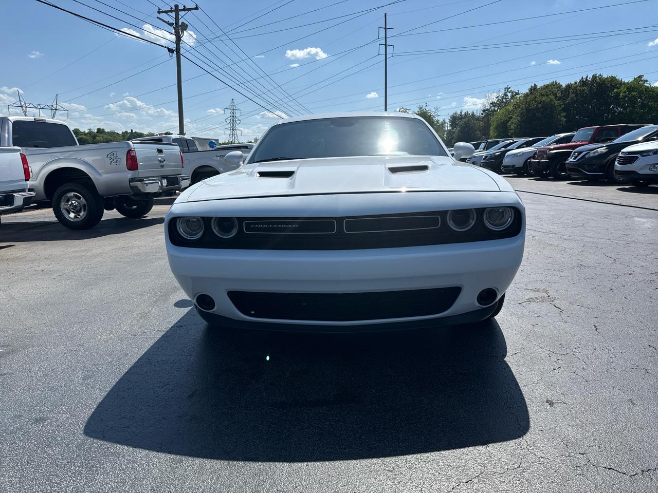 Dodge Challenger SXT RWD 2019