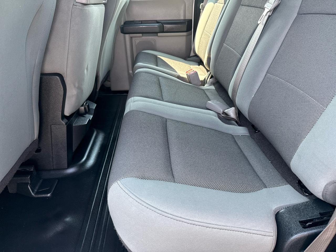 Ford F-150 Lariat 4WD SuperCab 8' Box 2017