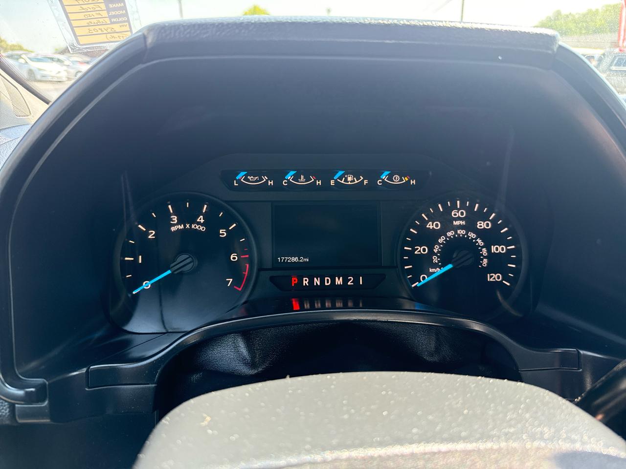 Ford F-150 Lariat 4WD SuperCab 8' Box 2017