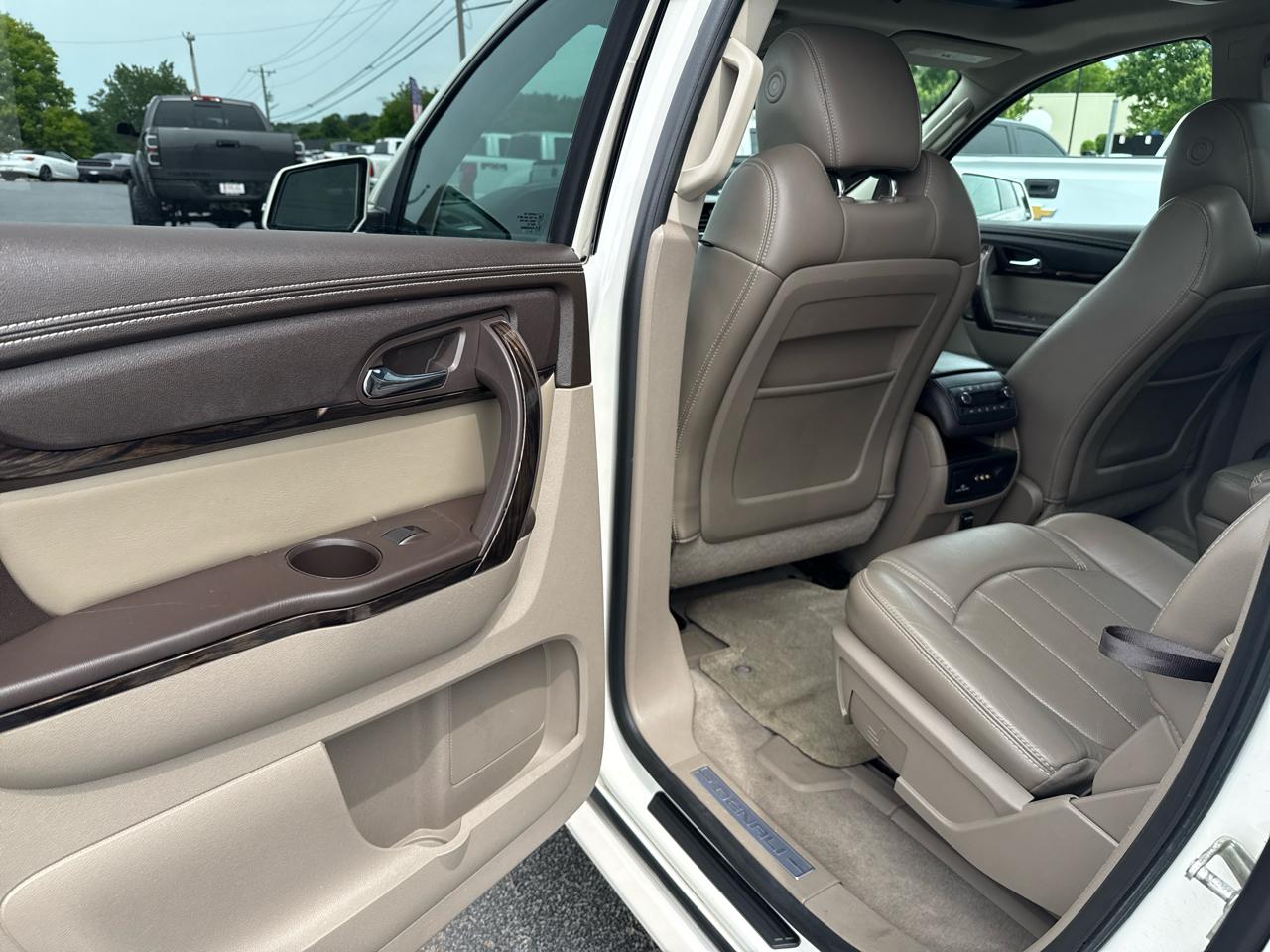 GMC Acadia FWD 4dr Denali 2014