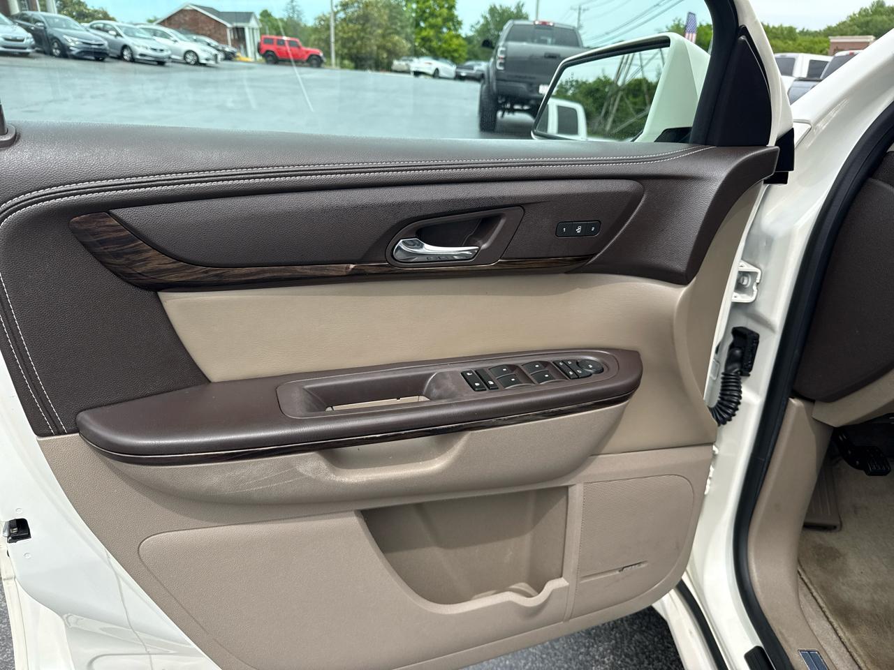 GMC Acadia FWD 4dr Denali 2014