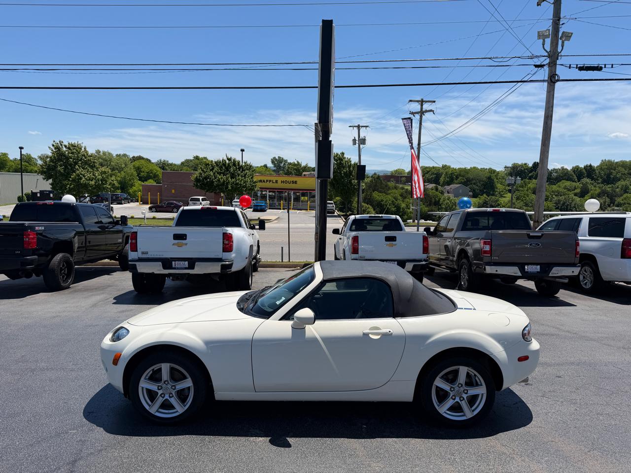 Mazda MX-5 Miata 2dr Conv Touring Auto 2006