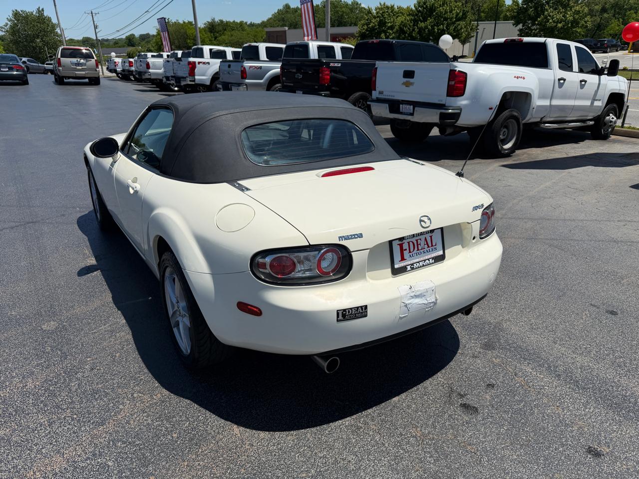 Mazda MX-5 Miata 2dr Conv Touring Auto 2006