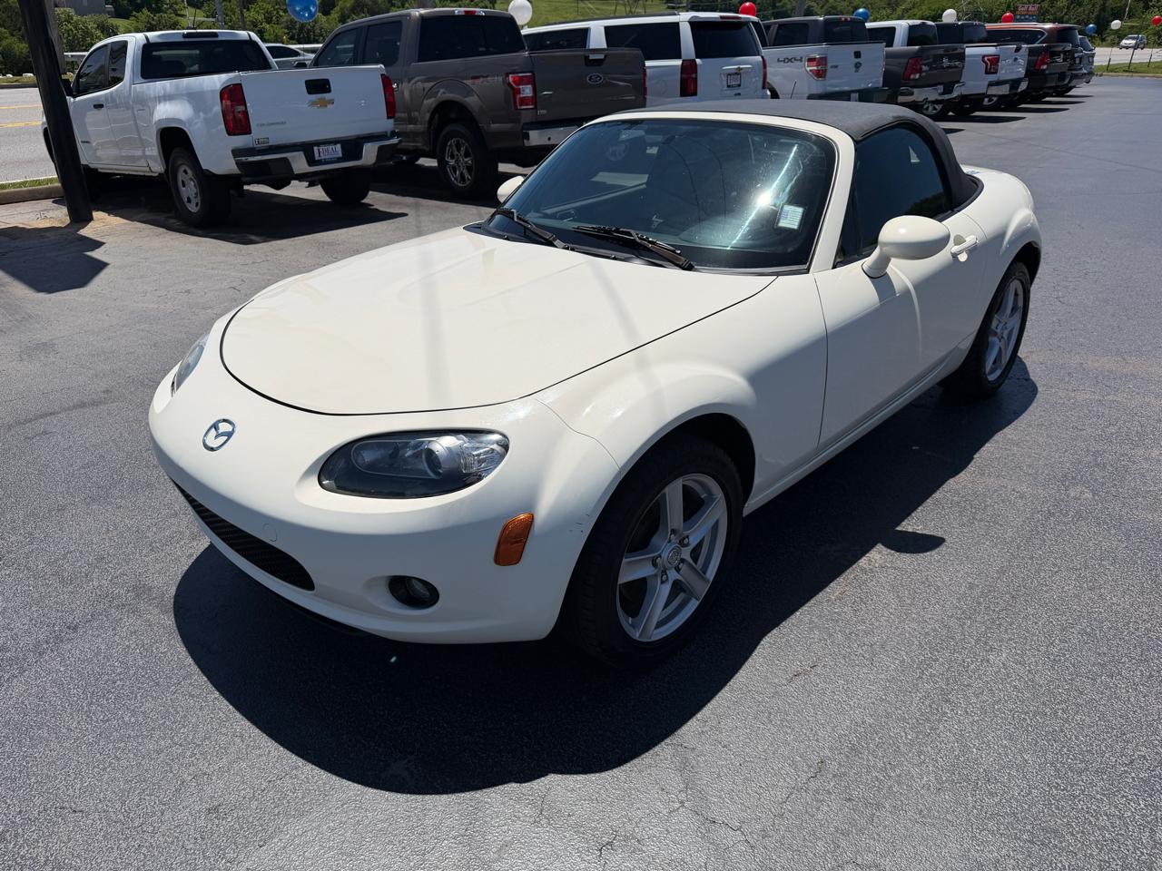 Mazda MX-5 Miata 2dr Conv Touring Auto 2006