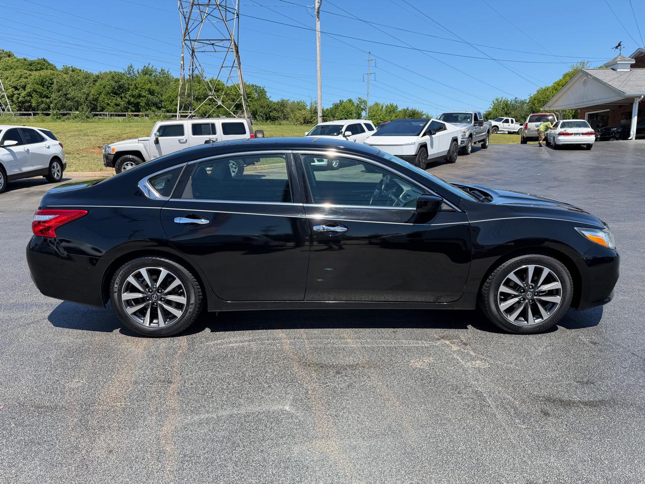 Nissan Altima 2.5 SV Sedan 2017