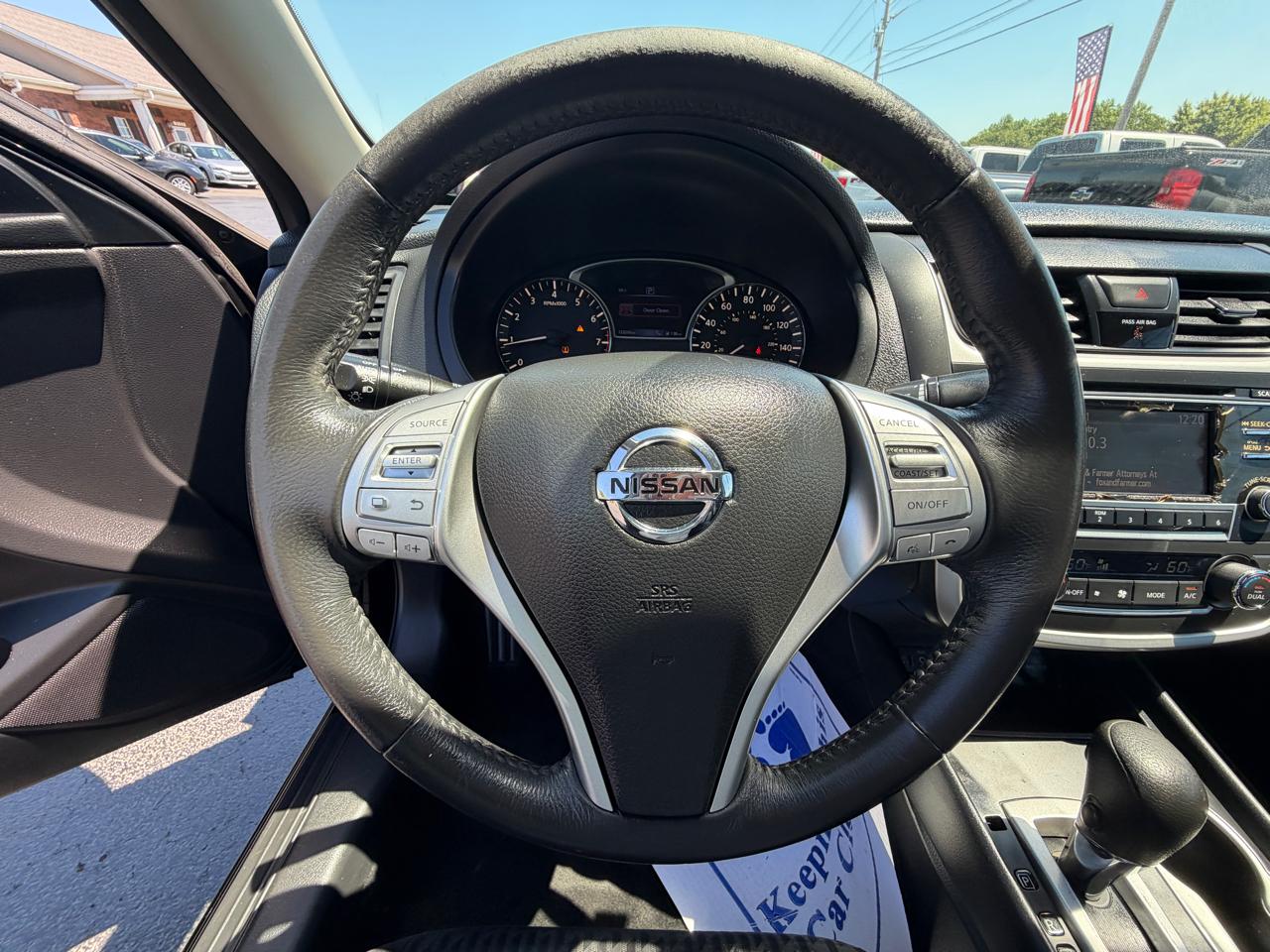 Nissan Altima 2.5 SV Sedan 2017