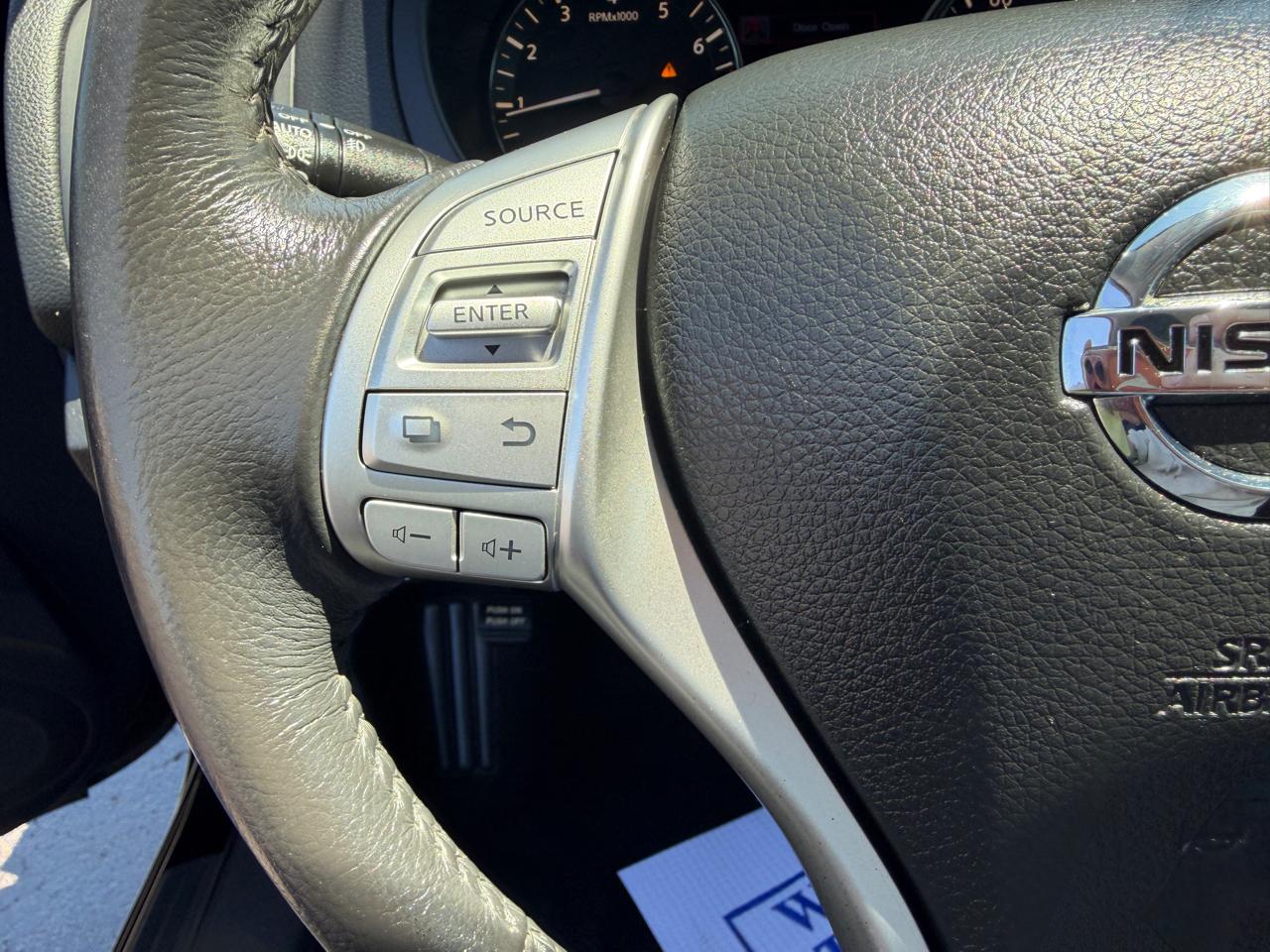 Nissan Altima 2.5 SV Sedan 2017