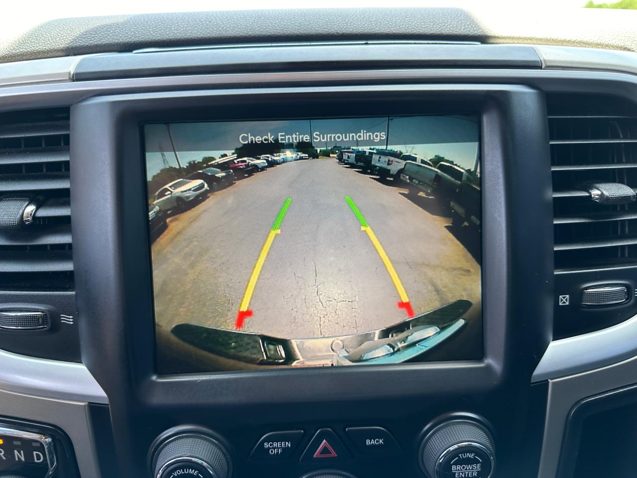 RAM 1500 4WD Crew Cab 140.5" Big Horn 2015