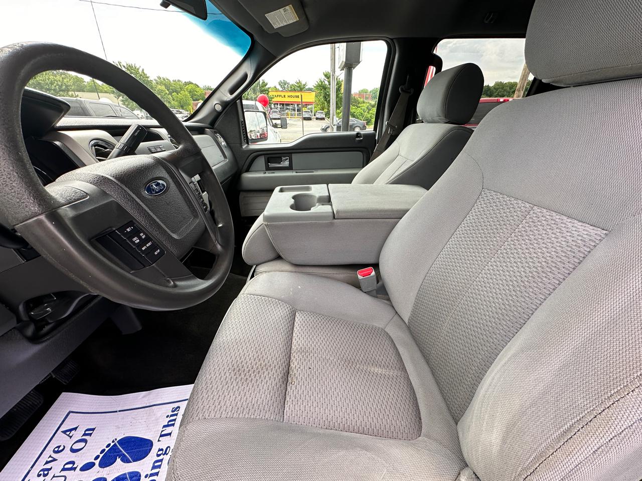 Ford F-150 4WD SuperCrew 145" XLT 2014