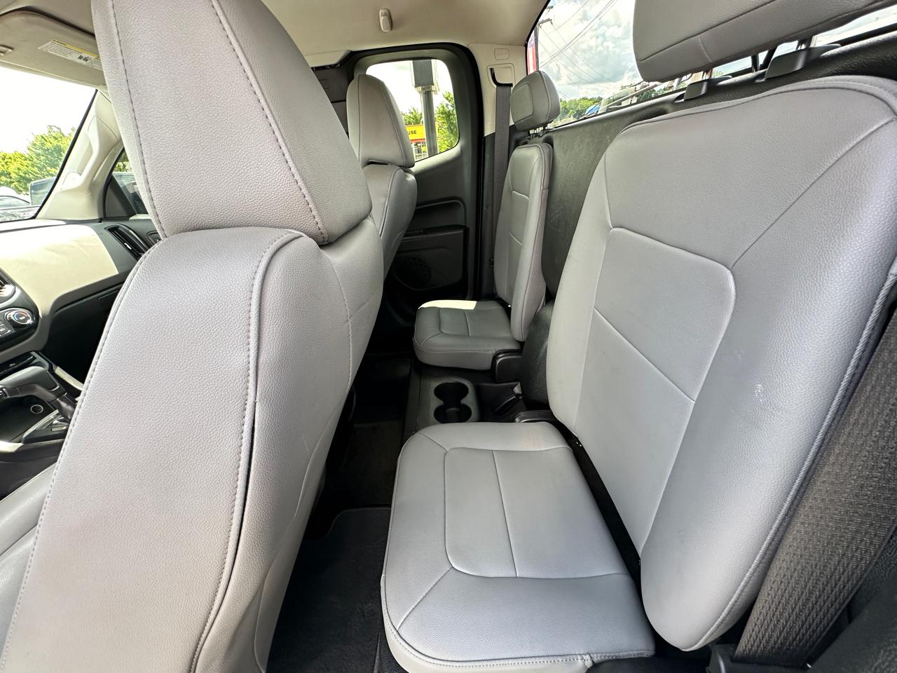 Chevrolet Colorado 2WD Ext Cab 128.3" WT 2017
