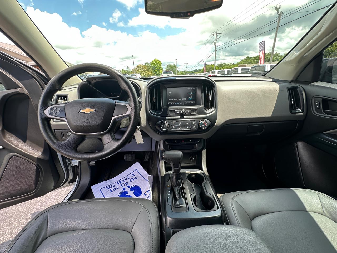 Chevrolet Colorado 2WD Ext Cab 128.3" WT 2017
