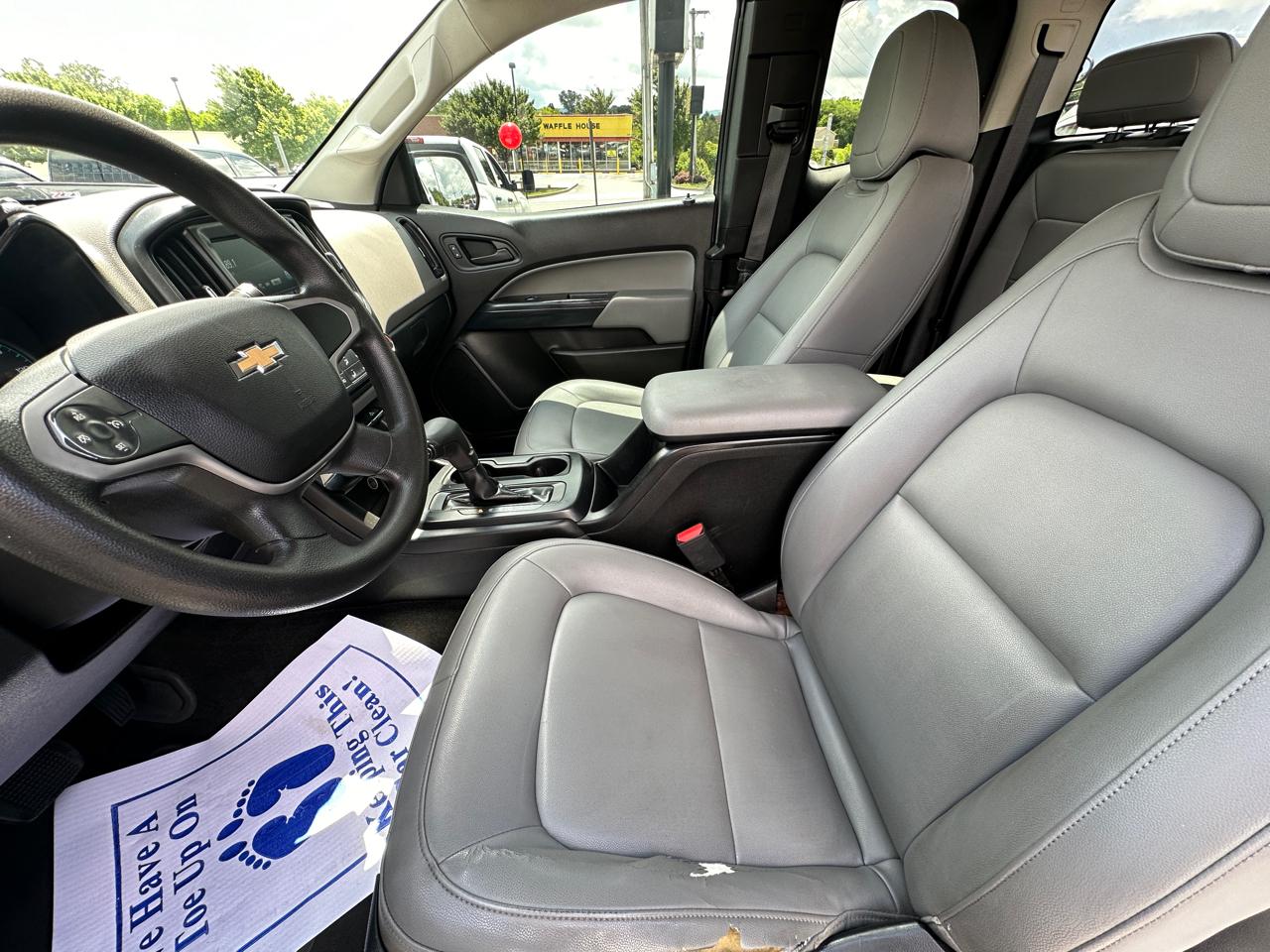 Chevrolet Colorado 2WD Ext Cab 128.3" WT 2017