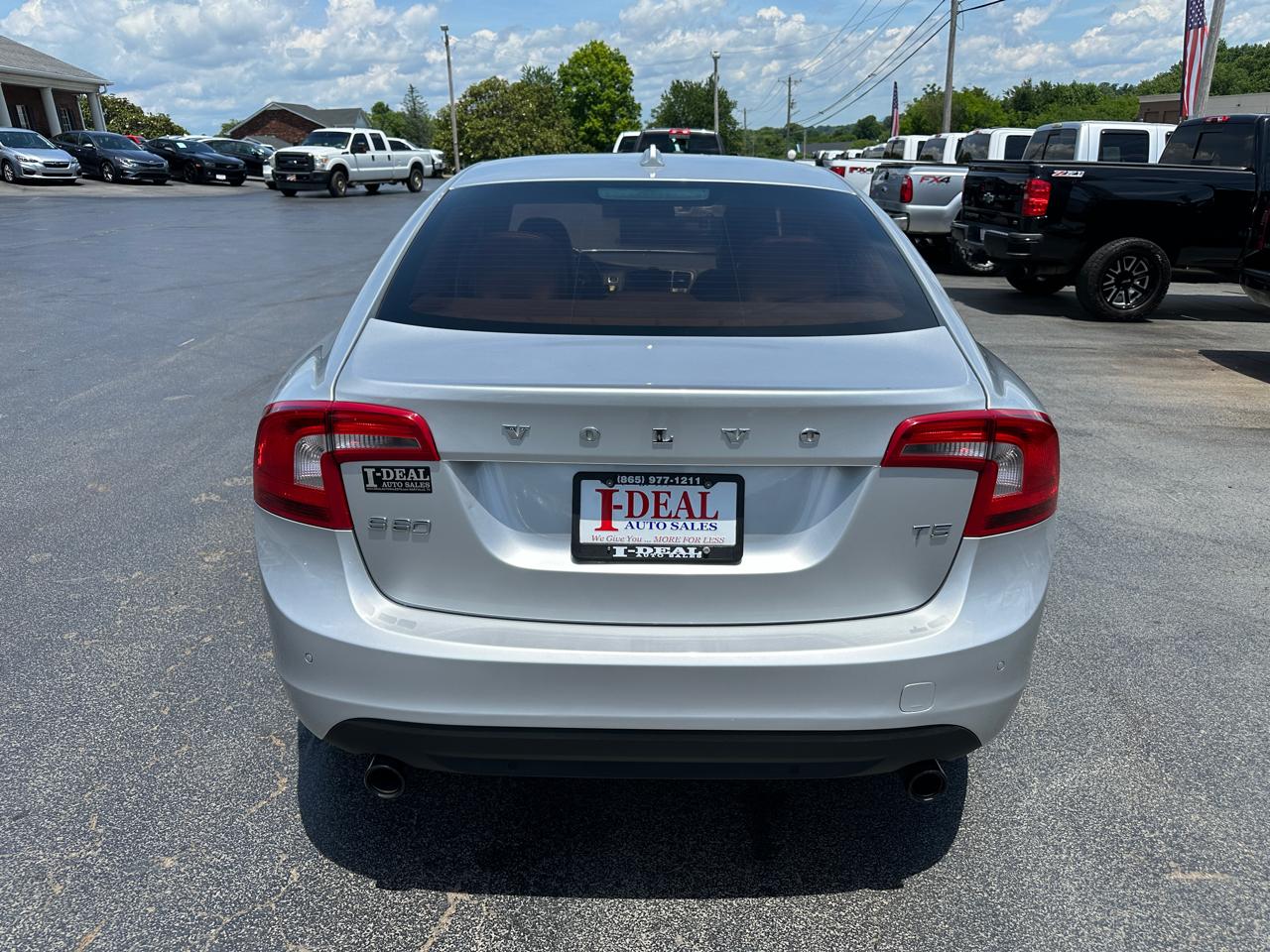 Volvo S60 FWD 4dr Sdn T5 2012