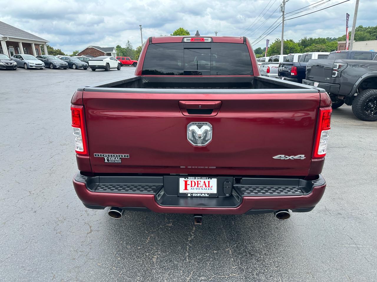 RAM 1500 Big Horn 4x4 Crew Cab 6'4" Box 2021