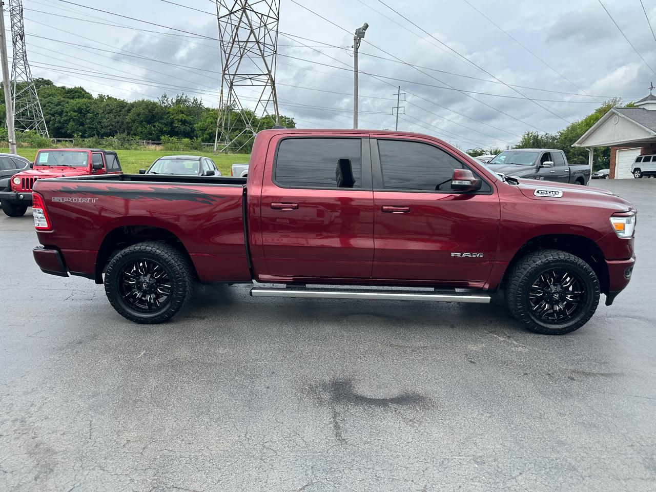 RAM 1500 Big Horn 4x4 Crew Cab 6'4" Box 2021