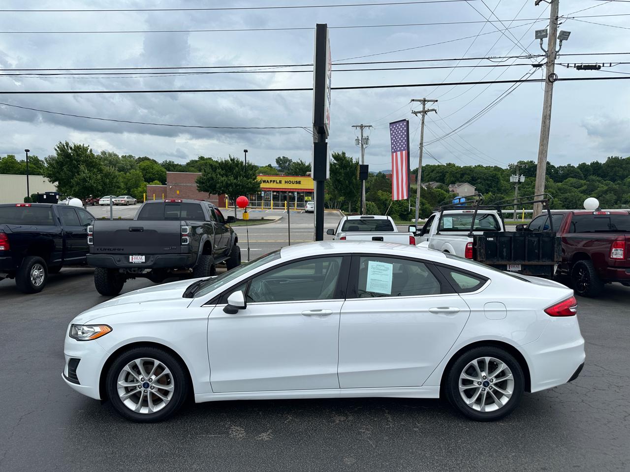 Ford Fusion SE FWD 2019