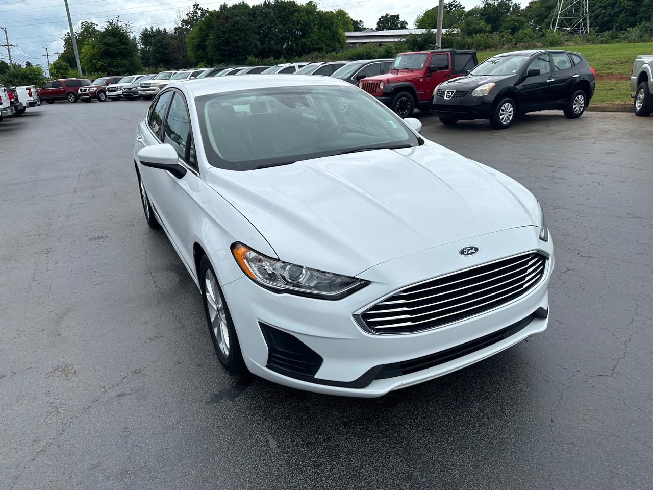 Ford Fusion SE FWD 2019