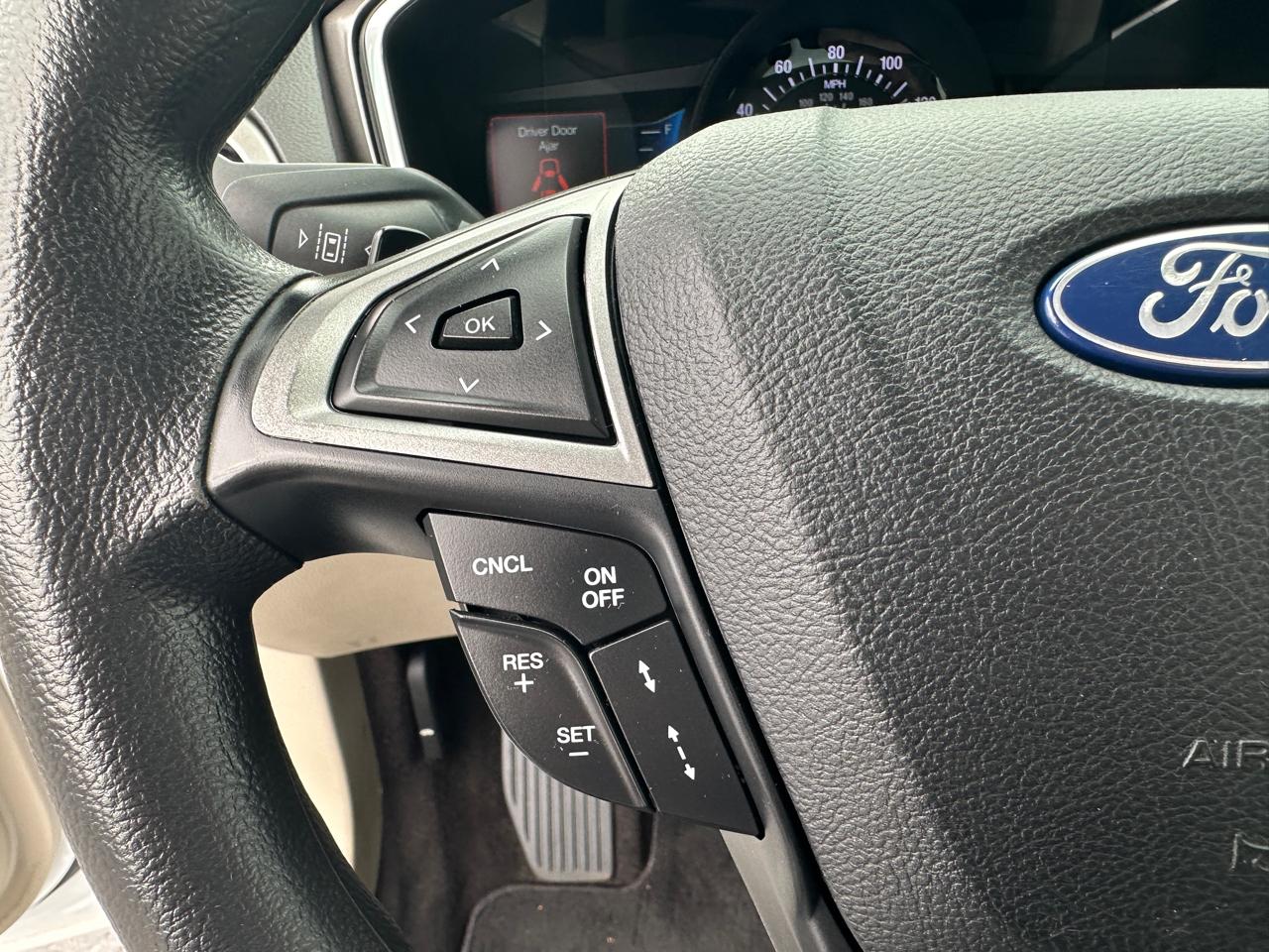 Ford Fusion SE FWD 2019