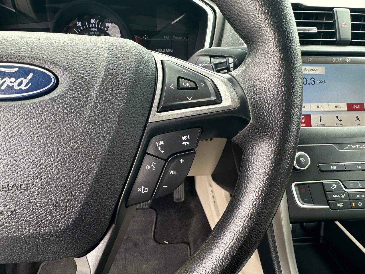Ford Fusion SE FWD 2019