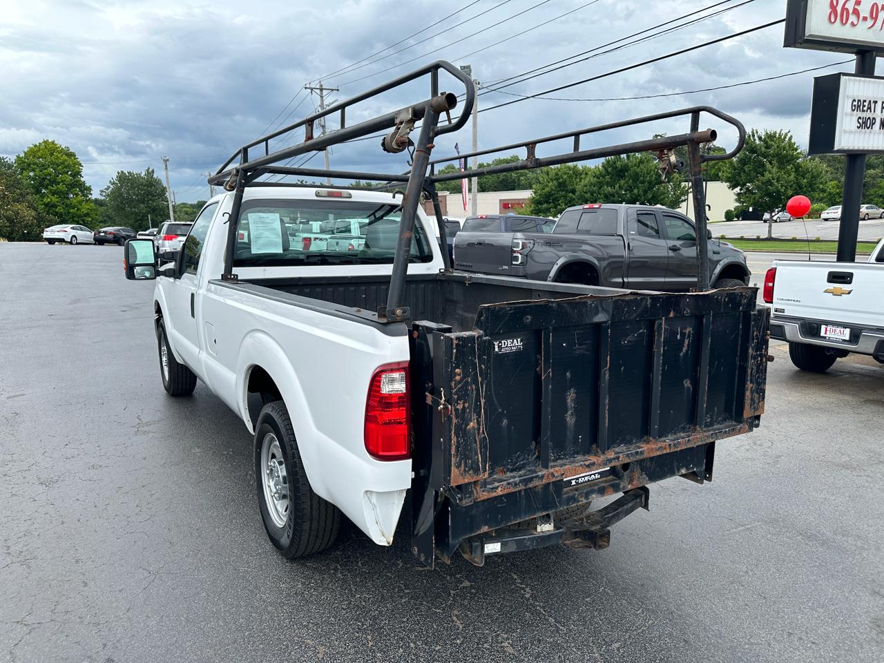 Ford Super Duty F-250 SRW 2WD Reg Cab 137" XL 2012