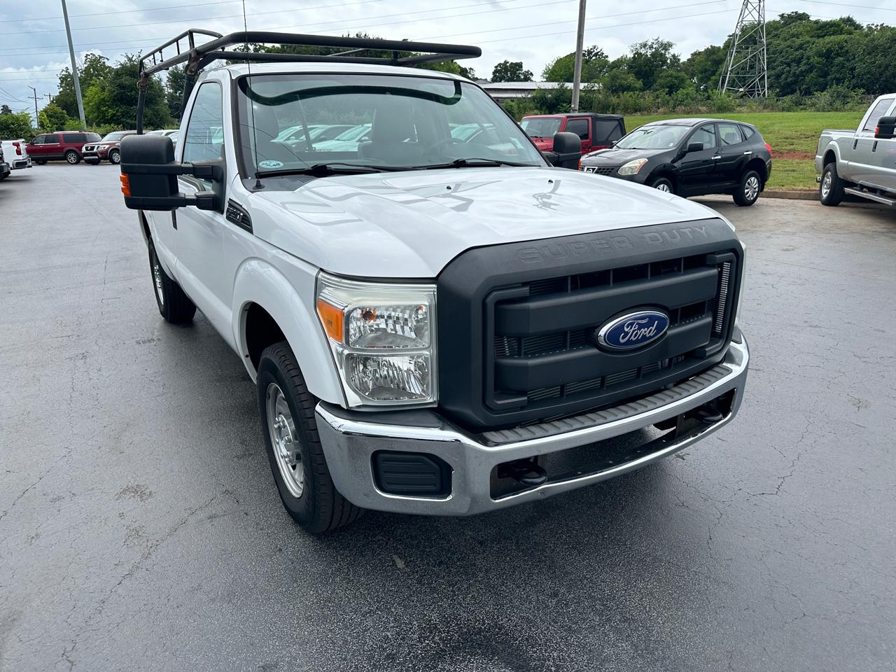Ford Super Duty F-250 SRW 2WD Reg Cab 137" XL 2012