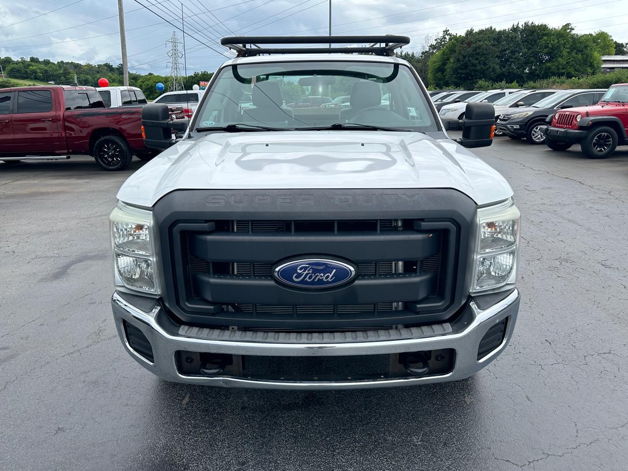 Ford Super Duty F-250 SRW 2WD Reg Cab 137" XL 2012