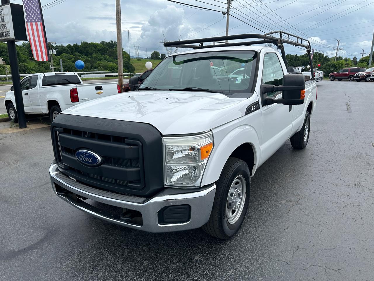 Ford Super Duty F-250 SRW 2WD Reg Cab 137" XL 2012