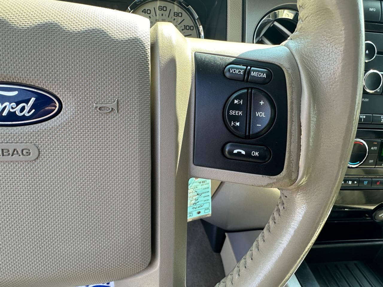 Ford Expedition 4WD 4dr Limited 2012