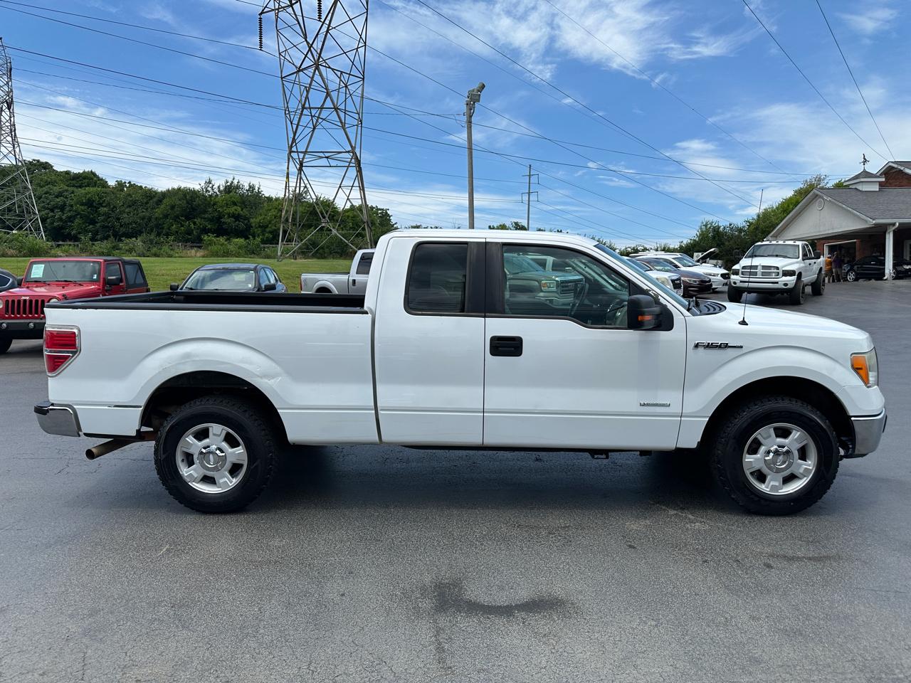 Ford F-150 2WD SuperCab 163" XLT w/HD Payload Pkg 2011
